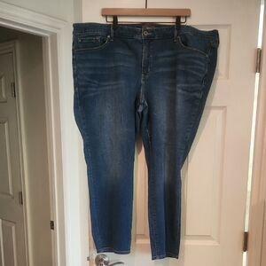 NWOT Torrid Sz 24R Straight Leg Denim Jeans **Classics You Need In Your Closet**